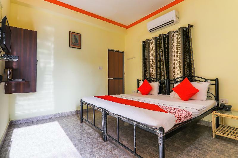 Flagship Bernard'S Guest House By Luxury Villa Assagao Екстериор снимка